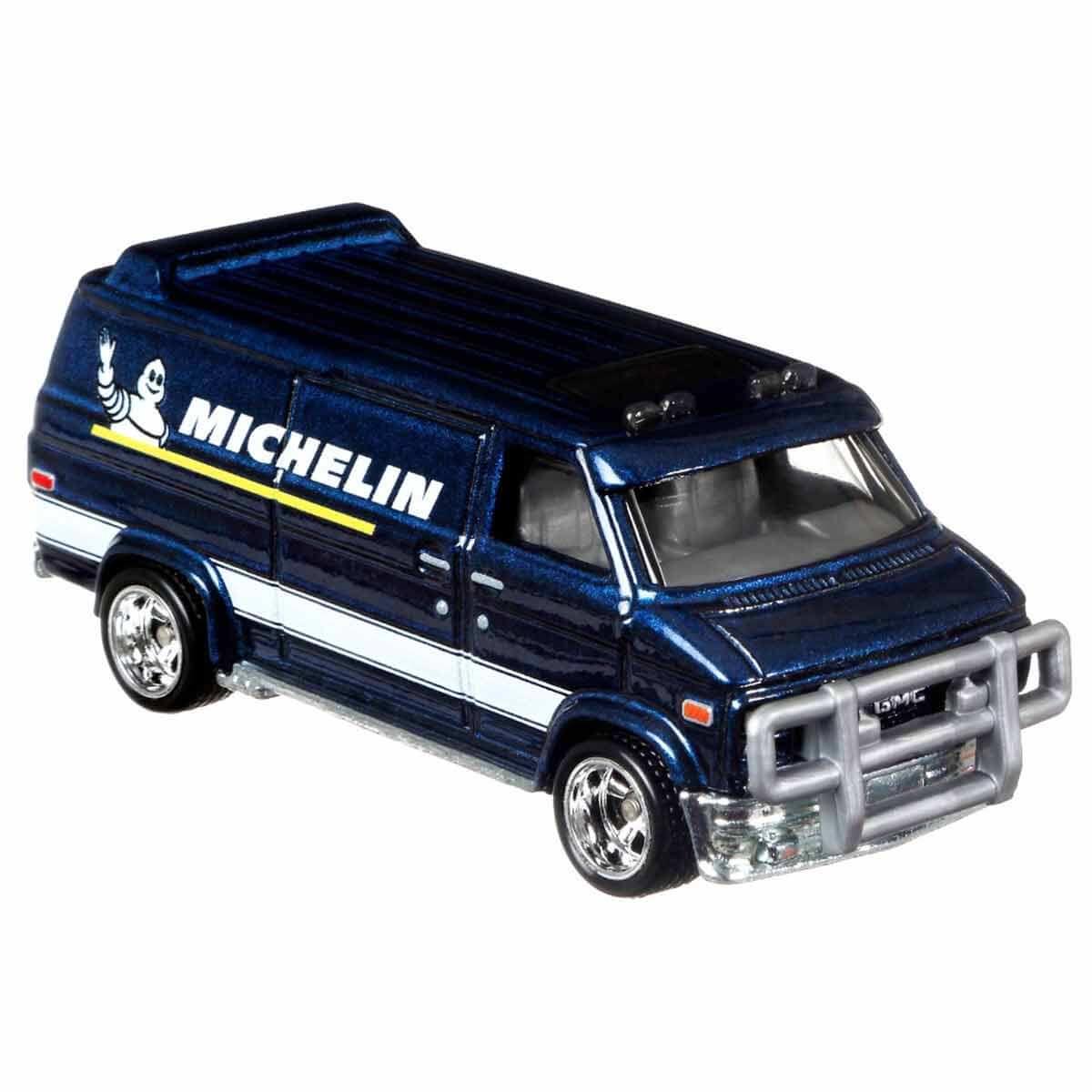 Hot Wheels Pop Culture Premium Arabalar (Karışık Model 1 Adet)