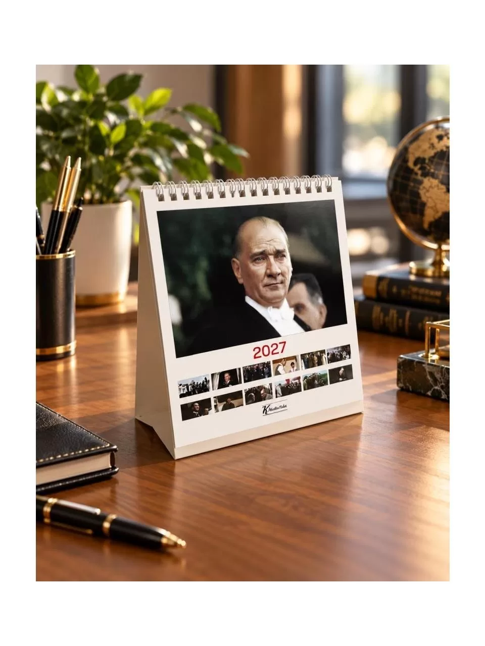 Keskin Color 2027 Üçgen Masa Takvimi 15X15 cm Atatürk